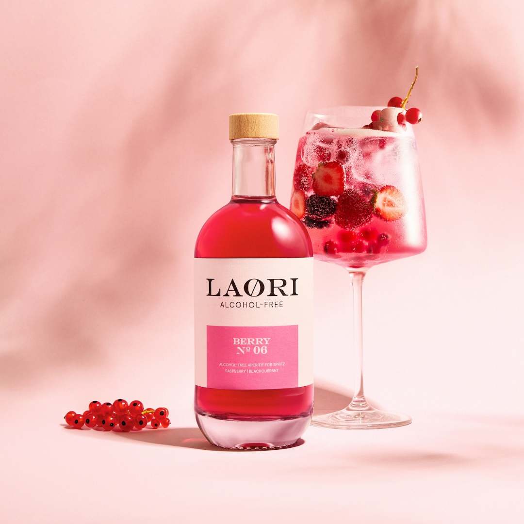 laori-spritz-set-alkoholfreies-aperitif-set-mit-amalfi-ruby-berry-vermouth image 3