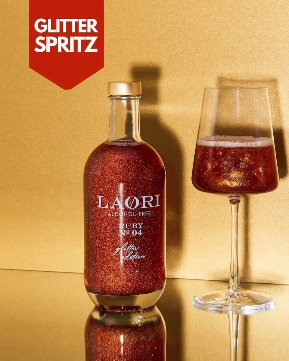 laori-ruby-no-4-glitter-ruby-80-alkoholfreier-glitzer-aperitif image 1