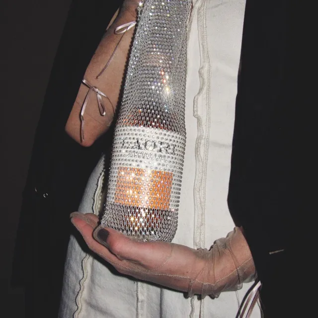 laori-glitzer-tasche-flaschentasche-ffcr-spritz-flasche image 1