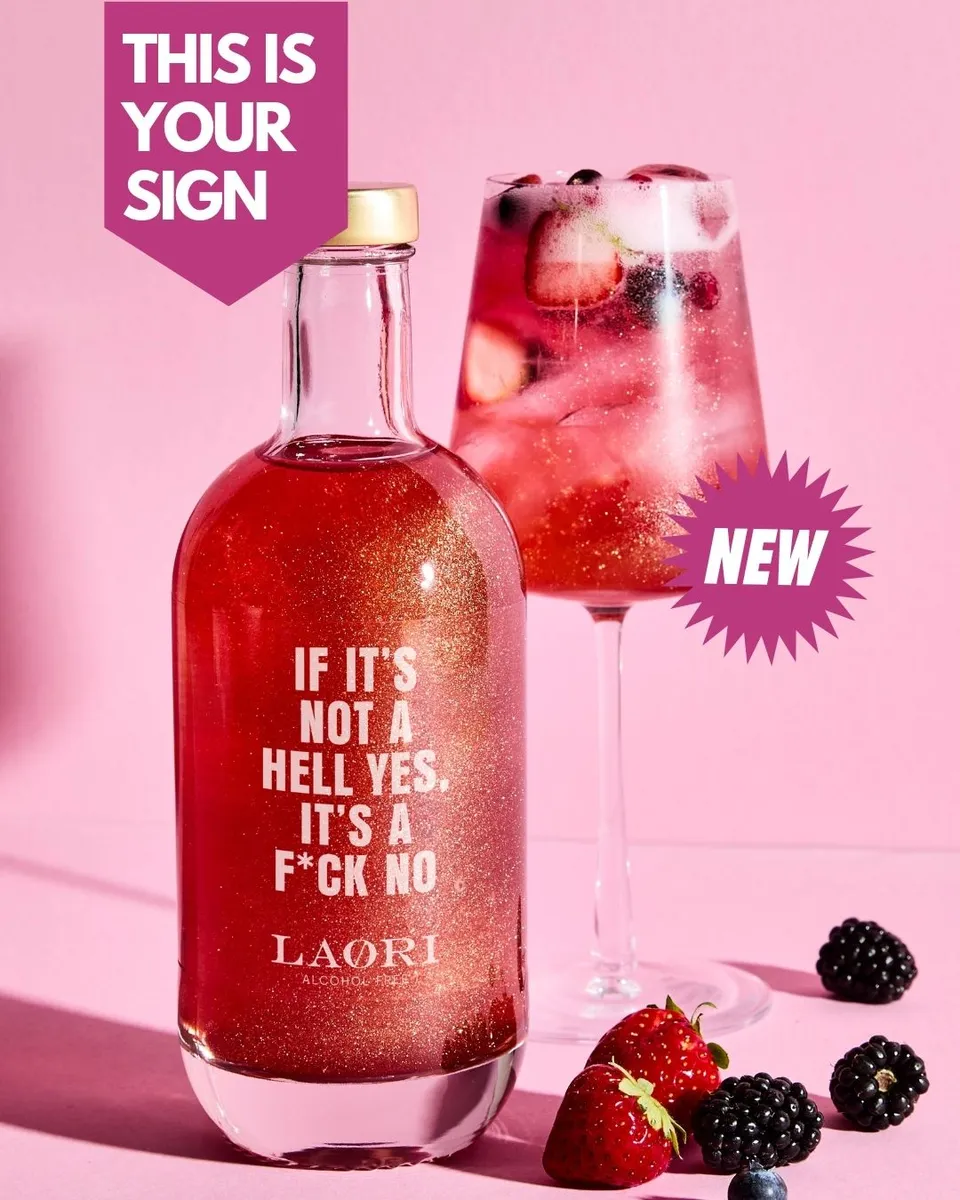 laori-berry-no-6-glitzer-this-is-your-sign-alkoholfreier-berry-aperitif-limited- image 1
